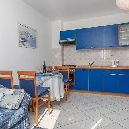 Apartmani Adria Lila Crikvenica 드라말리 외부 사진