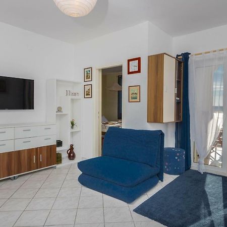 Apartmani Adria Lila Crikvenica 드라말리 외부 사진