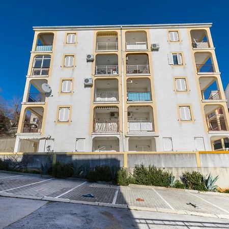 Apartmani Adria Lila Crikvenica 드라말리 외부 사진