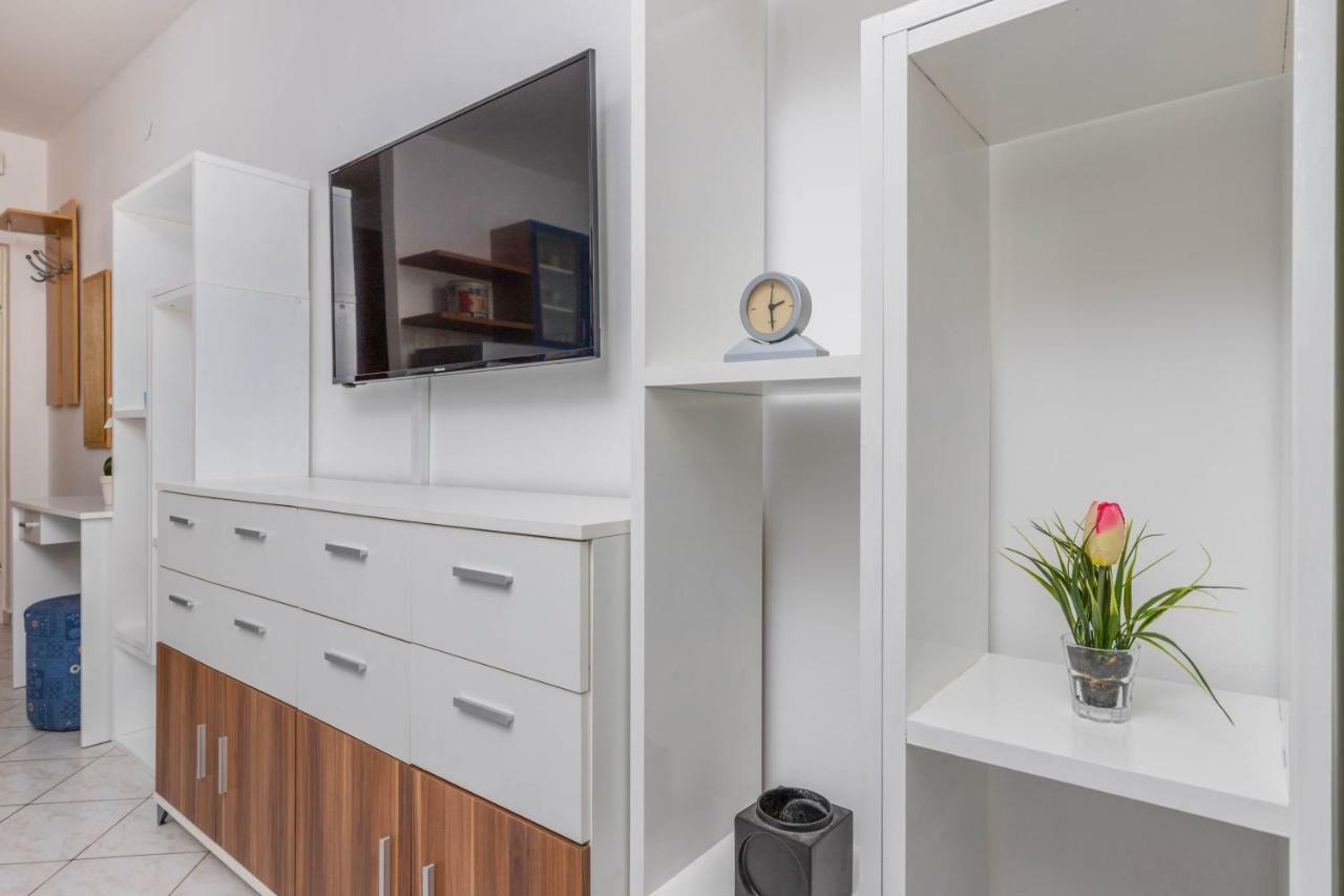 Apartmani Adria Lila Crikvenica 드라말리 외부 사진