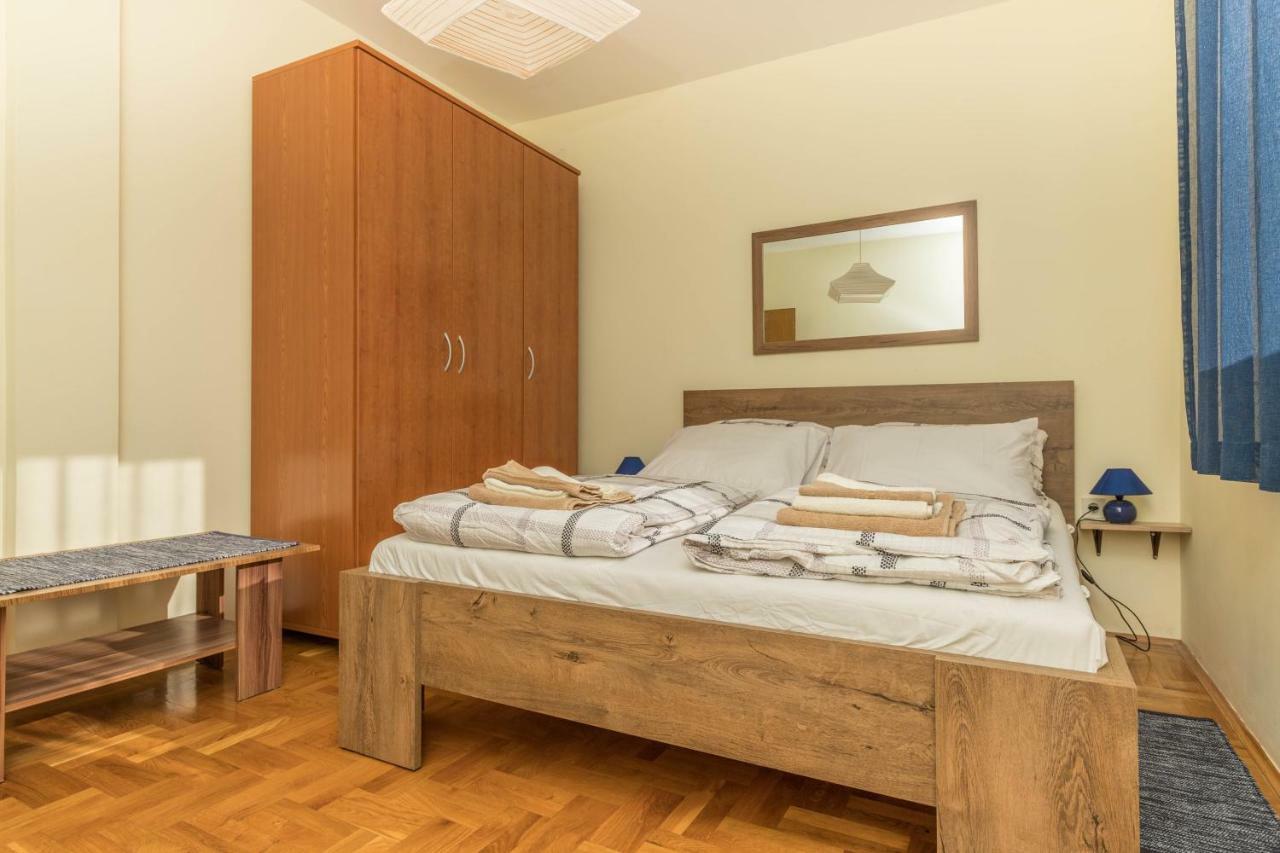 Apartmani Adria Lila Crikvenica 드라말리 외부 사진